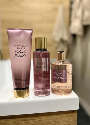 Подарунковий набір velvet petals victoria’s secret