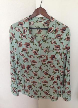 Блуза в цветочек (рубашка)