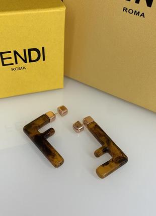 Брендові асиметричні сережки у стилі фенді, рожеве золото. люкс якість