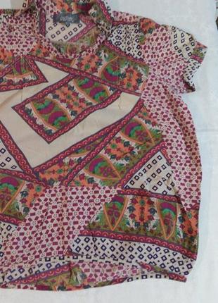 Легка натуральна блуза цікавого крою франція