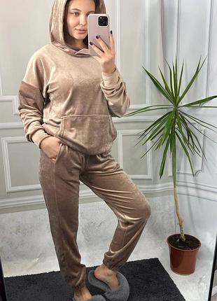 Костюм спортивний велюровий кенгуру бежевий v.velika