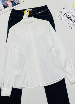 Белая коттоновая рубашка с кружевом camaieu (испания).3 фото