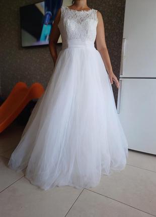 Свадебное платье с вышивкой и пышной юбкой корсет шнуровкой фатин бюстье лиф1 фото