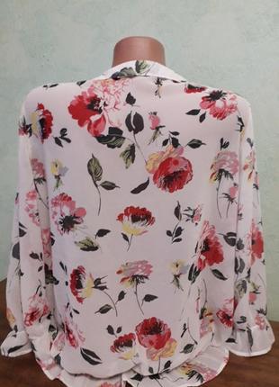 Легкая летняя блуза в цветочный принт3 фото