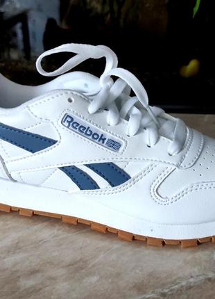 Оригінальні кросівки reebok