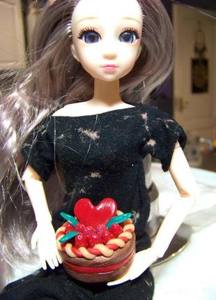 Їжа для ляльок барбі та лол ручної роботи полуничний торт із серцем2 фото