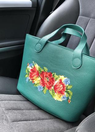 Кожаная женская сумка, сумочка с вышивкой, вышитая сумка, сумка тоут, выполнена в украинском