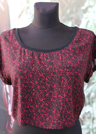 Укорочений топ bershka