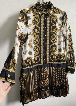 Платье плиссе zara в стиле versace