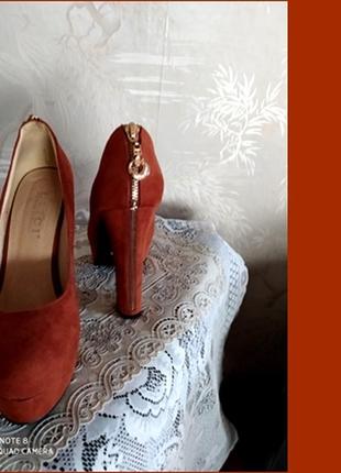 Замшевые туфли фирмы liici deldiseno en espana4 фото