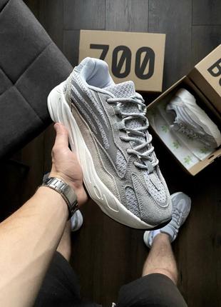 Кроссовки adidas yeezy 700 v2 static gray6 фото