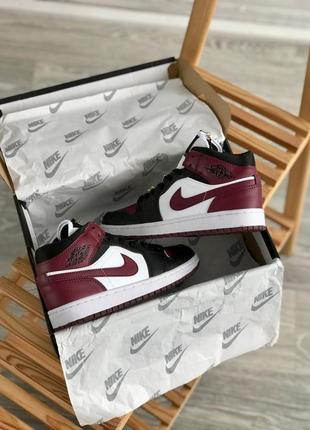 Женские кроссовки nike air jordan 1 retro white black burgundy5 фото