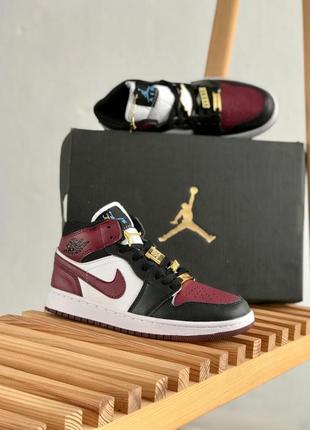 Женские кроссовки nike air jordan 1 retro white black burgundy2 фото