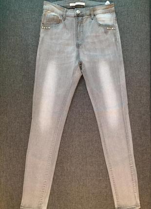 Серые стрейчевые джинсы colorful denim м382 фото
