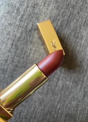 Губна помада yves saint laurent rouge pur couture the mats lipstick без коробок no 206, оригінал2 фото