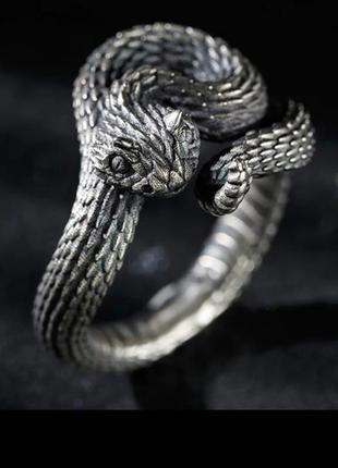 Крутое кольцо гремучая змея перстень рок готика2 фото