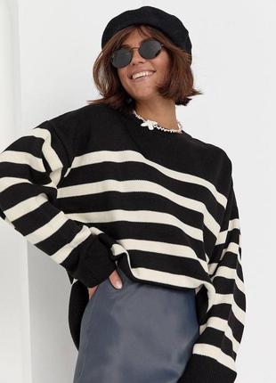 Светр у смужку
