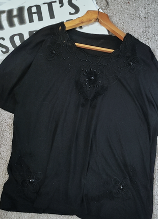 Нарядная футболка