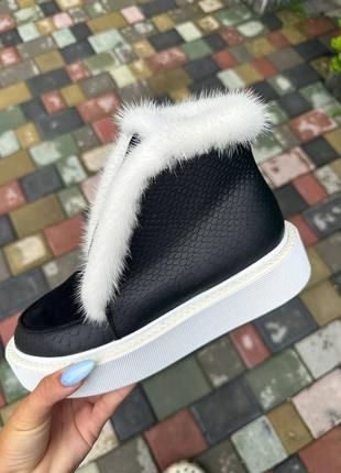 Кожаные ботинки с натуральной норкой зимние демисезонные