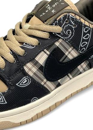 Жіночі кросівки nike sb dunk low travis scott w8 фото