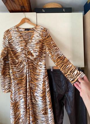 Платье асимметричное, платье принт тигр, платье миди4 фото