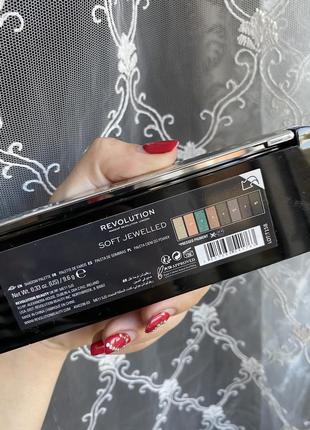 Палетка тіней для повік makeup revolution soft jewelled2 фото