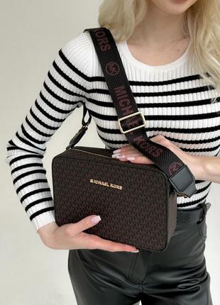 Женская кожаная сумка michael kors crossbody коричневая 24*16*62 фото