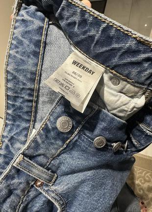 Weekday pin mid straight jeans нюанс3 фото