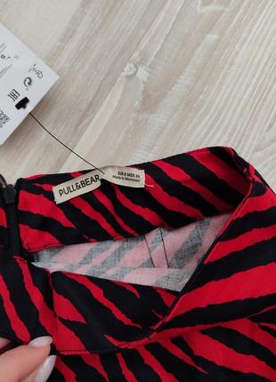 Бавовняна міні спідниця pull&bear з анімалістичним принтом зебра червона чорна8 фото