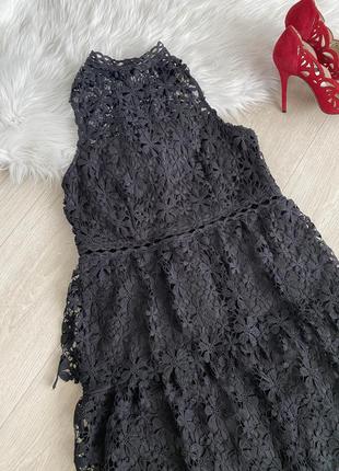 Коктейльна брендова вечірня сукня міді чорна з підкладом з мережива від бренду boohoo3 фото