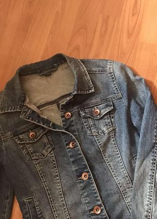 Стильна джинсова куртка2 фото