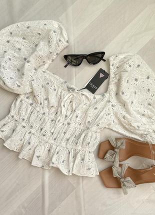 Ніжна блуза guess