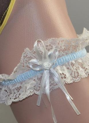 Подвязка для невесты на ногу с бантом.1 фото