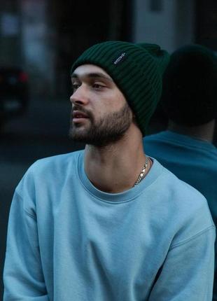Шапка з підворотом intruder long зелена