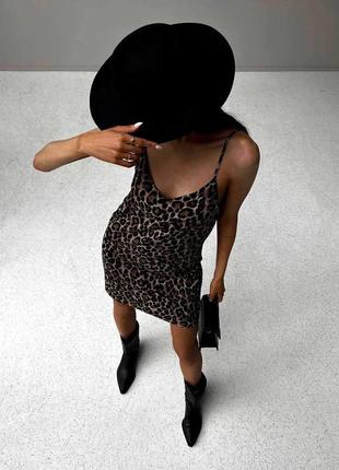 Базовое платье трикотаж короткая кожа принт леопард мини платье облегающая обтягивающая по фигуре на бретельках бретели2 фото