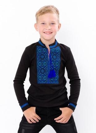 Чорна вишиванка з довгим рукавом для хлопчика, вишита трикотажна сорочка дитяча з орнаментом, синя вишивка, вышиванка чёрная с длинным рукавом4 фото