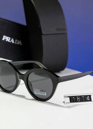 Брендовые солнцезащитные очки пластиковые, круглые1 фото