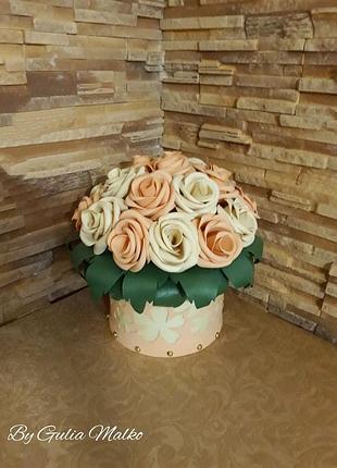 Світильник троянди в капелюшної коробки