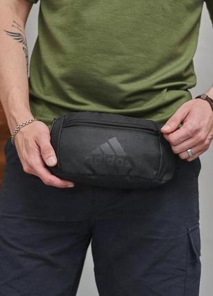 Бананка adidas чорна