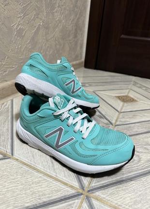 Кроссовки new balance