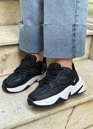 M2k tekno black white