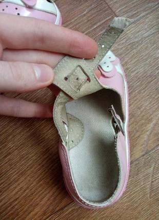 Босоніжки сандалі 6