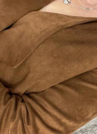 Стильный коричневый горчичный жакет замшевая куртка bershka эко-замша. м-л нюанс.1 фото