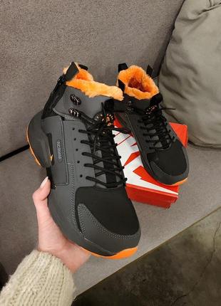 Шикарные кроссовки nike huarache 6