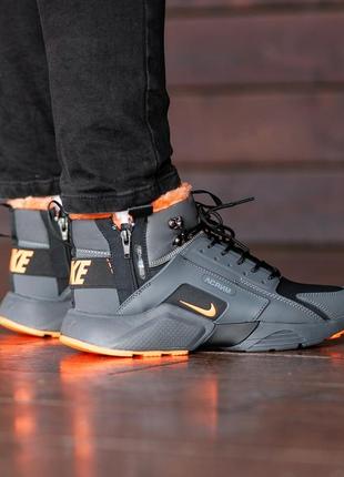 Шикарные кроссовки nike huarache 8