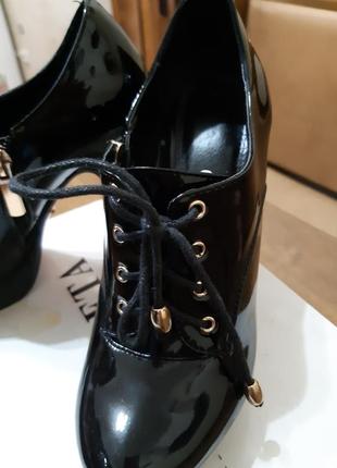 Ботильоны лак 4