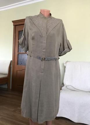 Платье с кожаными вставками