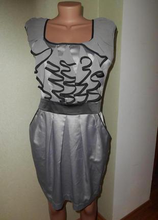 Шикарное  платье р.14