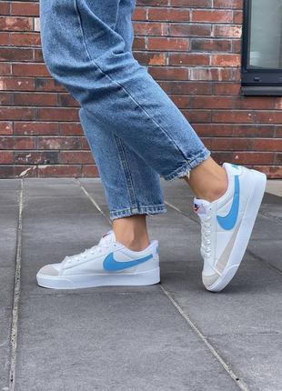 Nike blazer low white blue logo