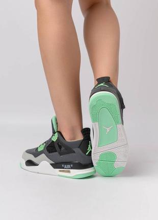 Жіночі кросівки nike air jordan 4 x off-white green glow5 фото